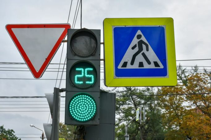 30 апреля в Туле отключат светофор на пересечении улиц Замочной и Кирова